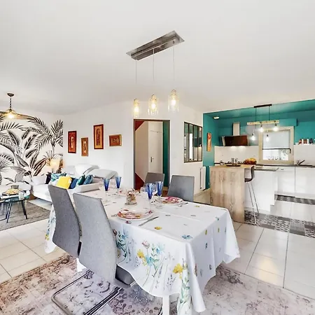 Ferienhaus Awesome In With Kitchen